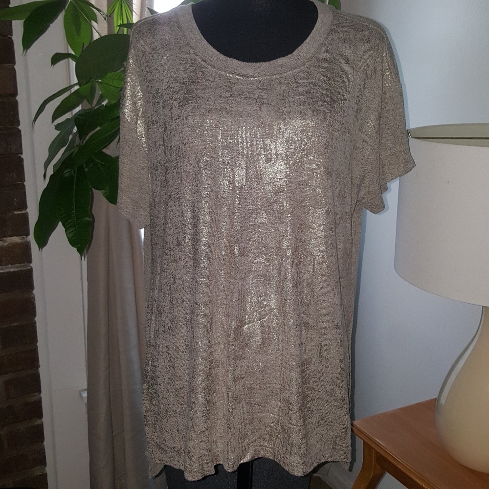 Seven7 t-shirt Size L